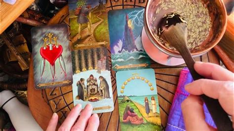 Sensual Expression: Creating Love Spells with Tarot